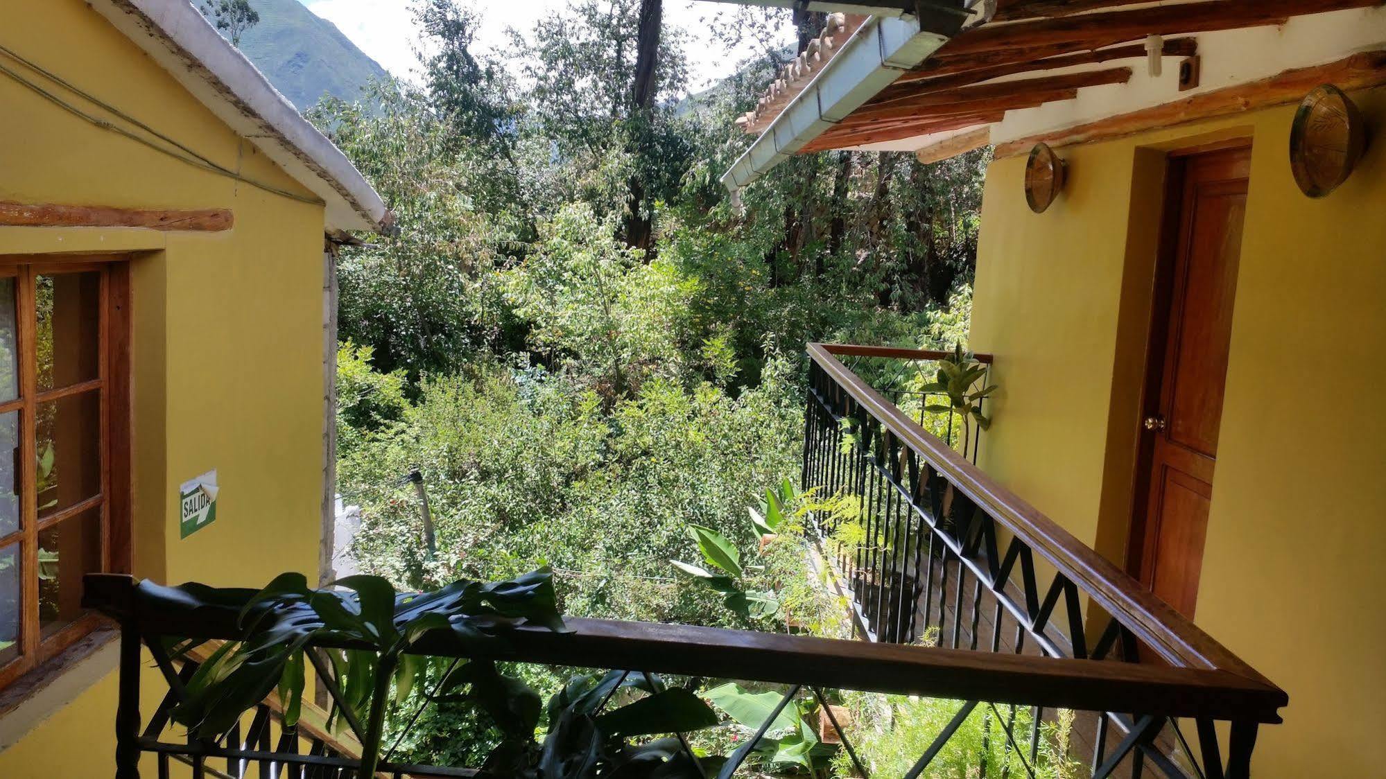 Wayras Hostal Оллантайтамбо Экстерьер фото